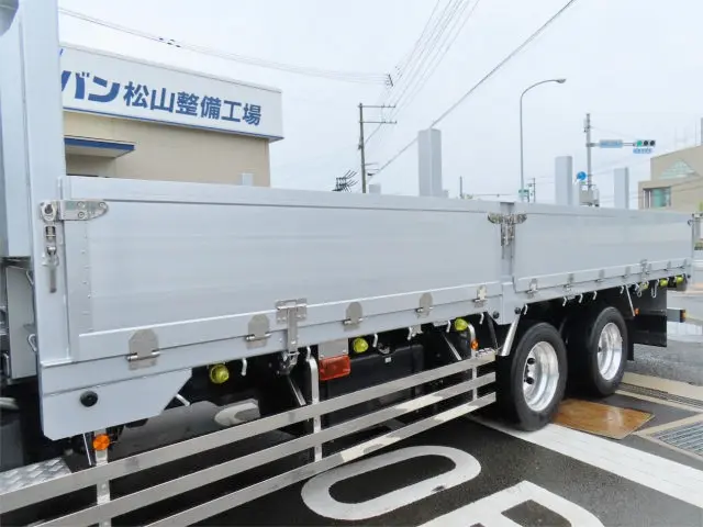 三菱 ファイター 2DG-FQ62F(6x4)の写真35