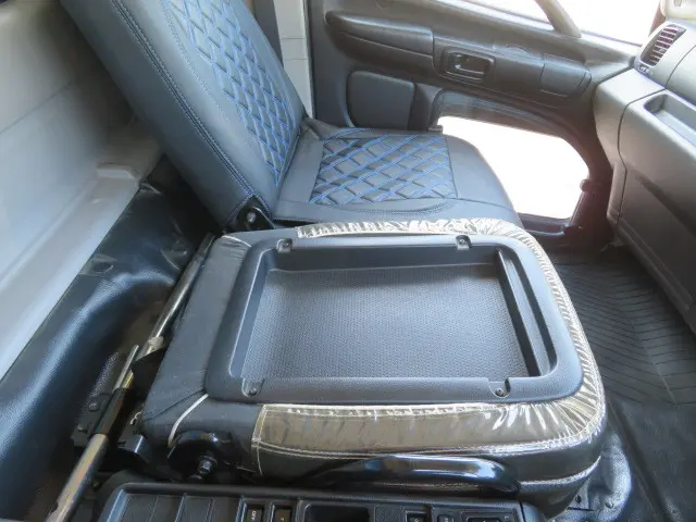日野 レンジャー LKG-FJ7JDAA(2WD)の写真12