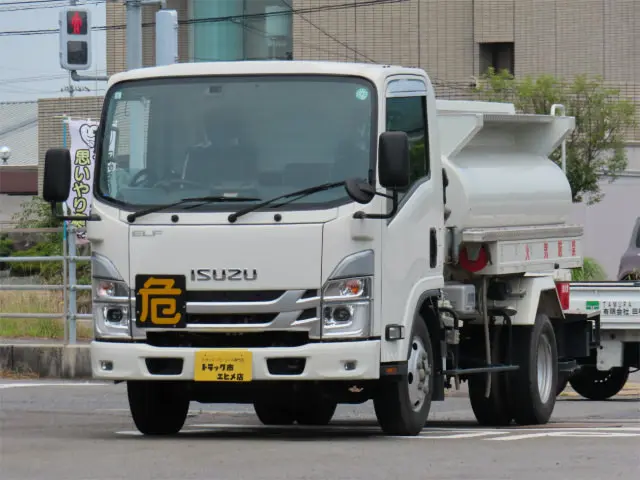 いすゞ エルフ 2RG-NMR88N(2WD)の写真2