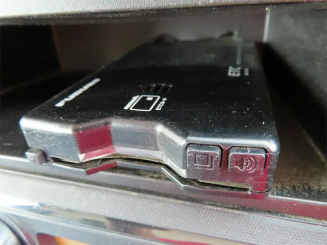 いすゞ エルフ 2RG-NMR88N(2WD)の写真20