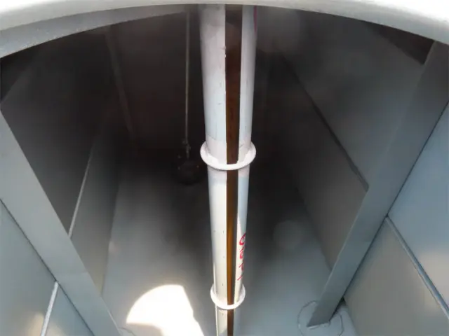 いすゞ エルフ 2RG-NMR88N(2WD)の写真26