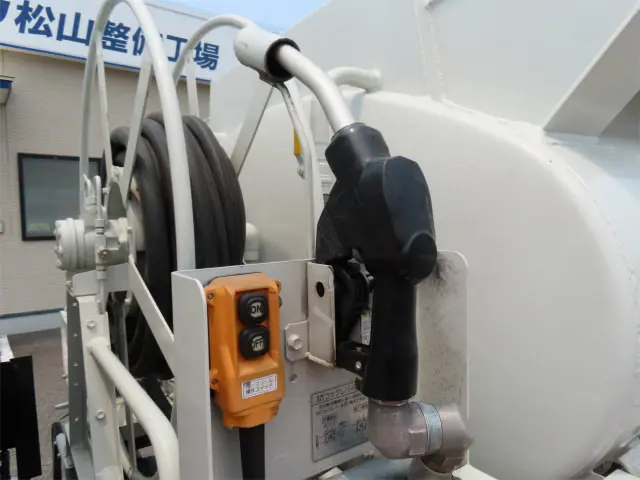 いすゞ エルフ 2RG-NMR88N(2WD)の写真33