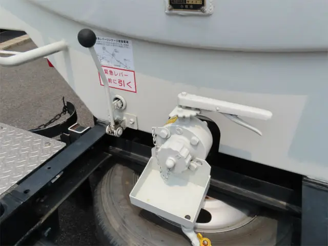 いすゞ エルフ 2RG-NMR88N(2WD)の写真36