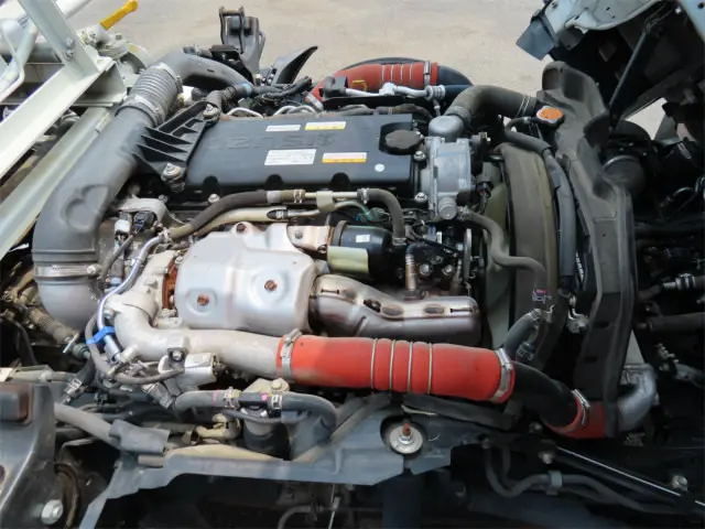 いすゞ エルフ 2RG-NMR88N(2WD)の写真44