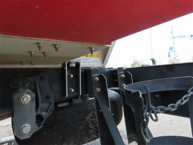 いすゞ エルフ 2RG-NMR88N(2WD)の写真48