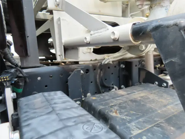 いすゞ エルフ 2RG-NMR88N(2WD)の写真49