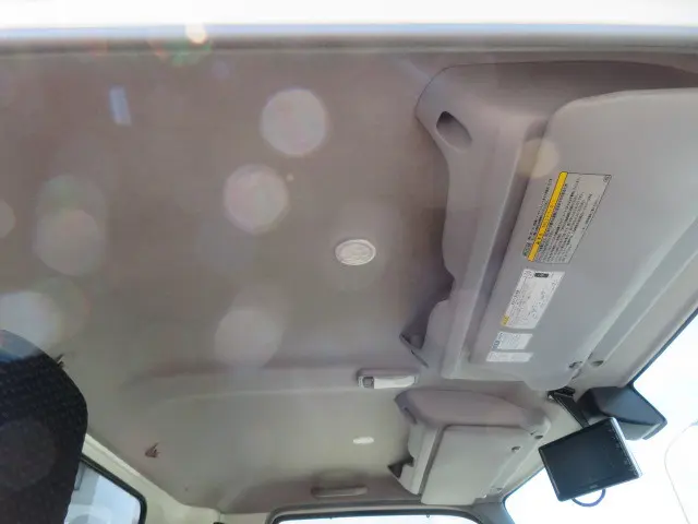 日野 デュトロ 2RG-XZU722M(2WD)の写真23