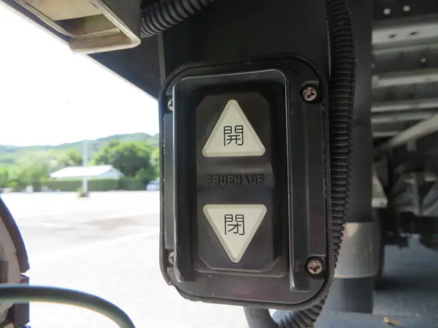 日野 デュトロ 2RG-XZU722M(2WD)の写真42