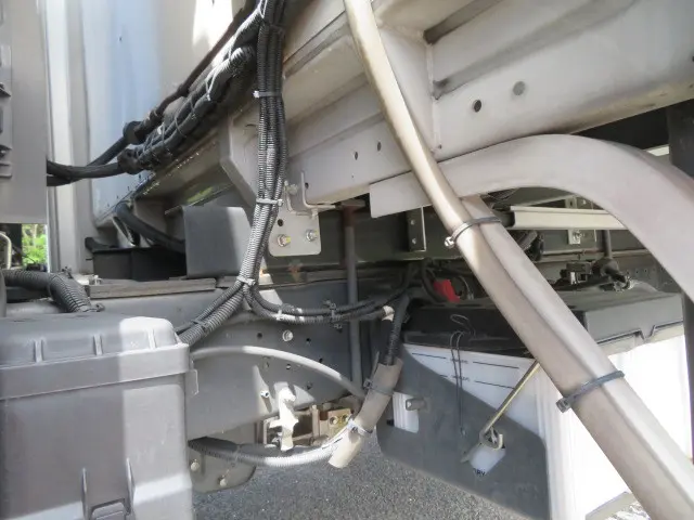 日野 デュトロ 2RG-XZU722M(2WD)の写真49