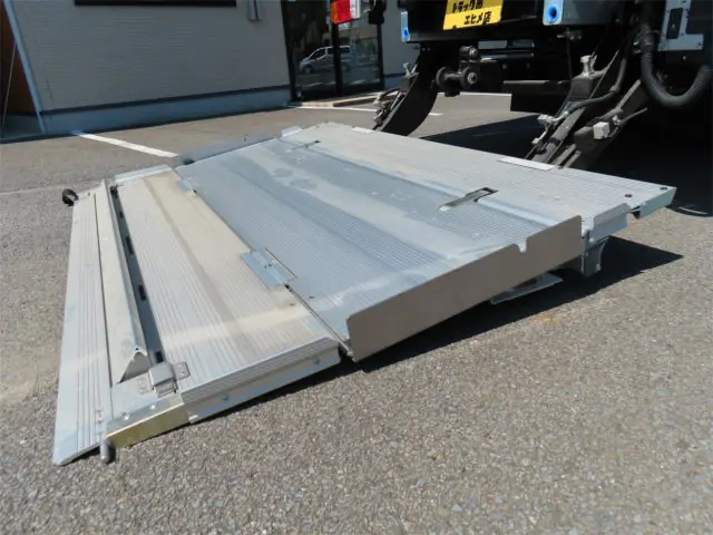 日野 デュトロ 2KG-XZU712M(2WD)の写真39