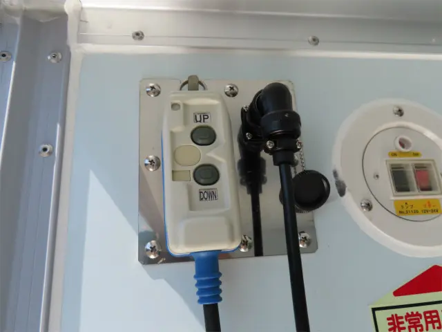 日野 デュトロ 2KG-XZU712M(2WD)の写真43