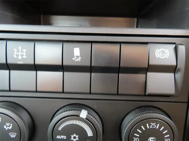 三菱 ファイター 2KG-FK62F(2WD)の写真16