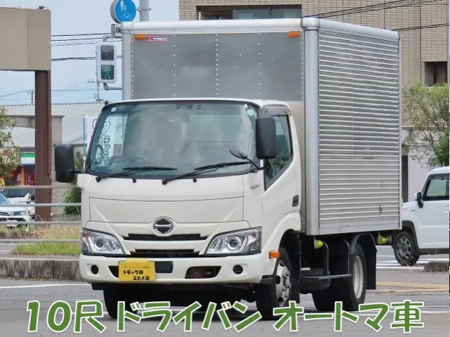 日野 デュトロ 2RG-XZC605M(2WD)の写真1
