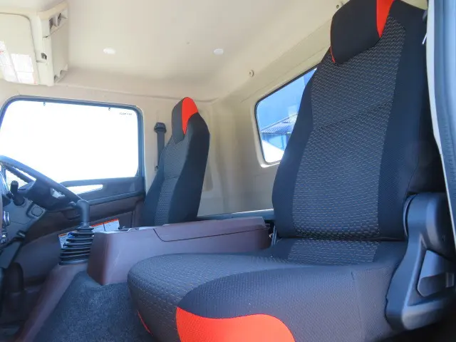 日野 レンジャー 2PG-FE2ABA(2WD)の写真10