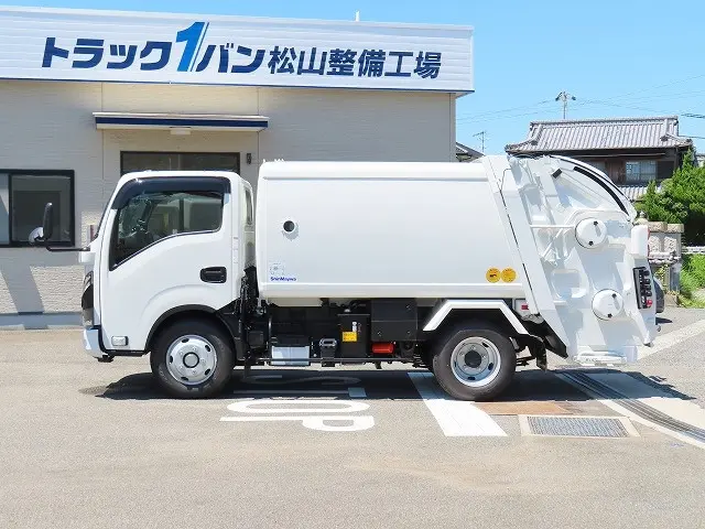 いすゞ エルフ 2RG-NKR88AM(2WD)の写真3
