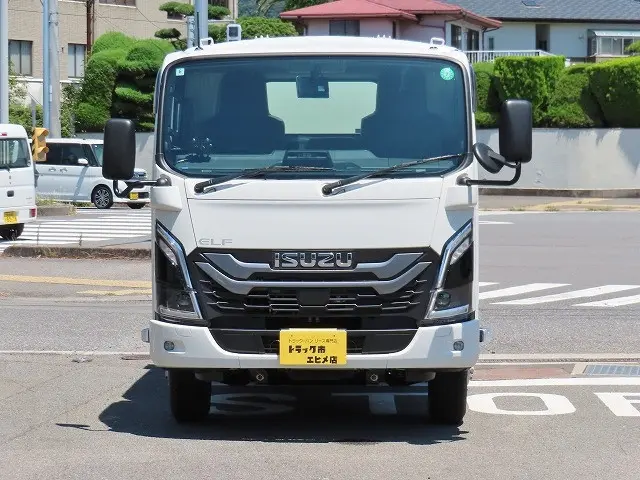 いすゞ エルフ 2RG-NKR88AM(2WD)の写真5