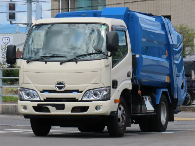 日野 デュトロ 2RG-XZU605X(2WD)の写真2