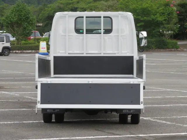 いすゞ エルフ TKG-NHR85A(2WD)の写真9