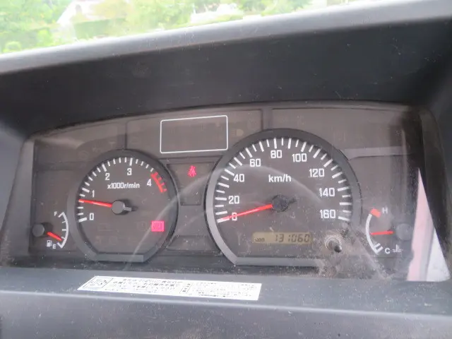 いすゞ エルフ TKG-NHR85A(2WD)の写真13