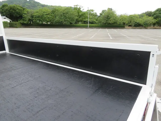 いすゞ エルフ TKG-NHR85A(2WD)の写真23