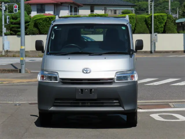 トヨタ タウンエーストラック 5BF-S403U(2WD)の写真5
