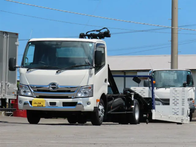 日野 デュトロ 2KG-XZU722M(2WD)の写真1