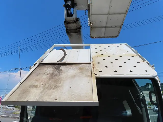 いすゞ エルフ TKG-NKR85YN(2WD)の写真7