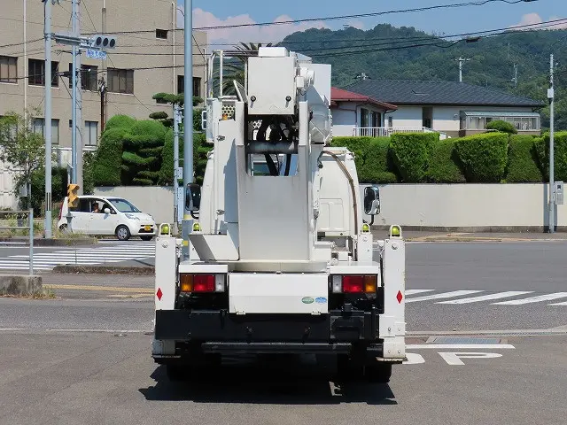 いすゞ エルフ TKG-NKR85YN(2WD)の写真8