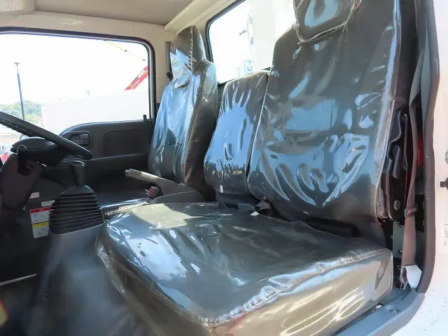 いすゞ エルフ TKG-NKR85YN(2WD)の写真11