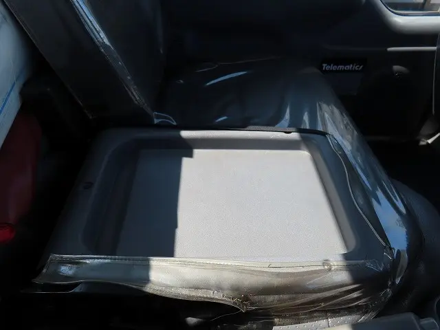 いすゞ エルフ TKG-NKR85YN(2WD)の写真12