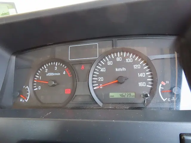 いすゞ エルフ TKG-NKR85YN(2WD)の写真13