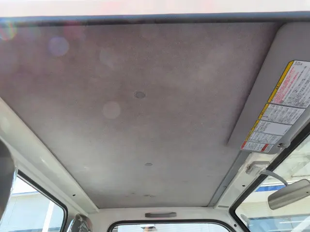 いすゞ エルフ TKG-NKR85YN(2WD)の写真21