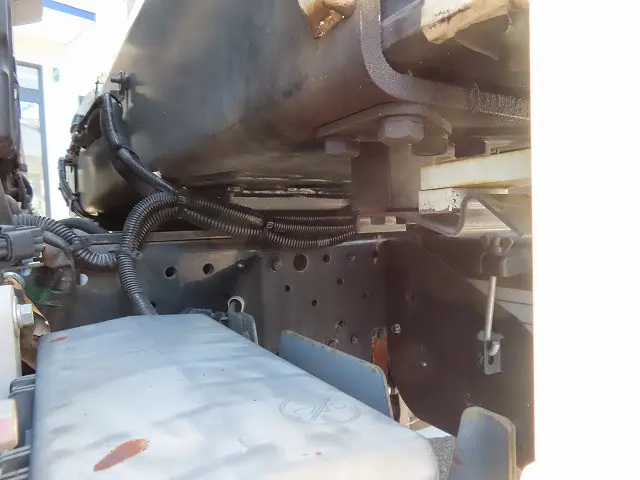 いすゞ エルフ TKG-NKR85YN(2WD)の写真44