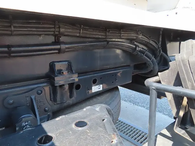 いすゞ エルフ TKG-NKR85YN(2WD)の写真45