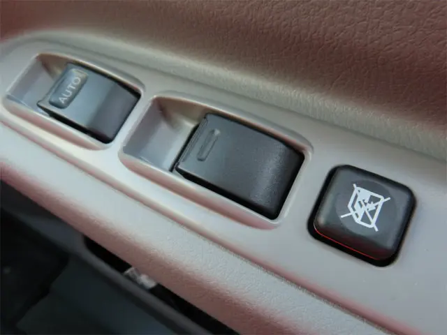 日野 デュトロ 2KG-XZU712M(2WD)の写真24