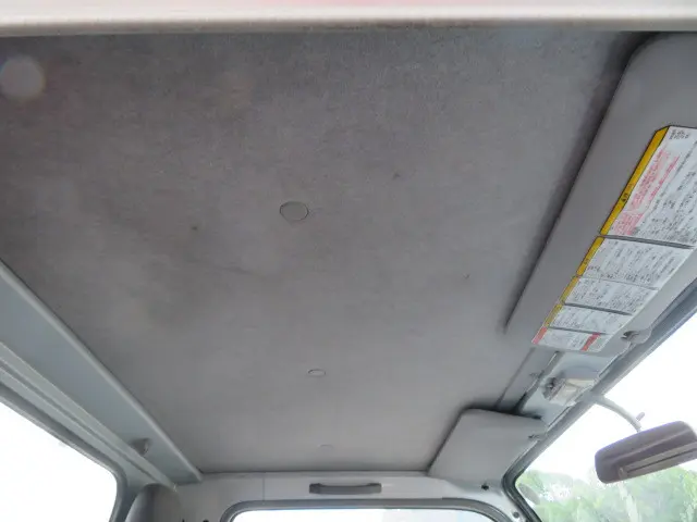 いすゞ エルフ BKG-NJR85A(2WD)の写真22