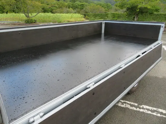 いすゞ エルフ BKG-NJR85A(2WD)の写真31