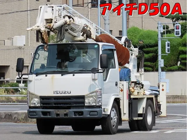 いすゞ エルフ BKG-NKR85N(2WD)の写真1