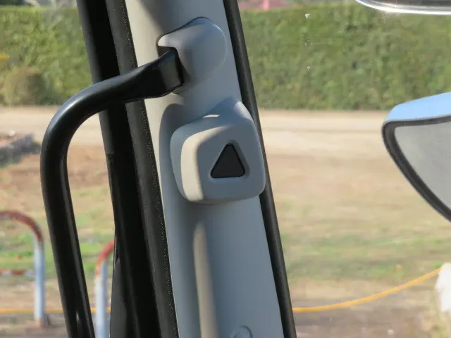 三菱 ファイター 2KG-FK65F(2WD)の写真27