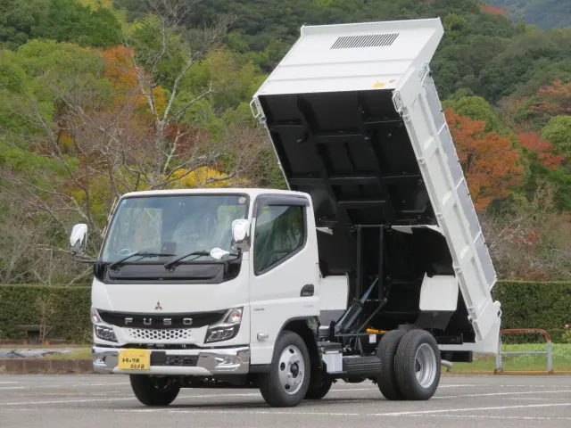 三菱 キャンター 2RG-FBA60(2WD)の写真9