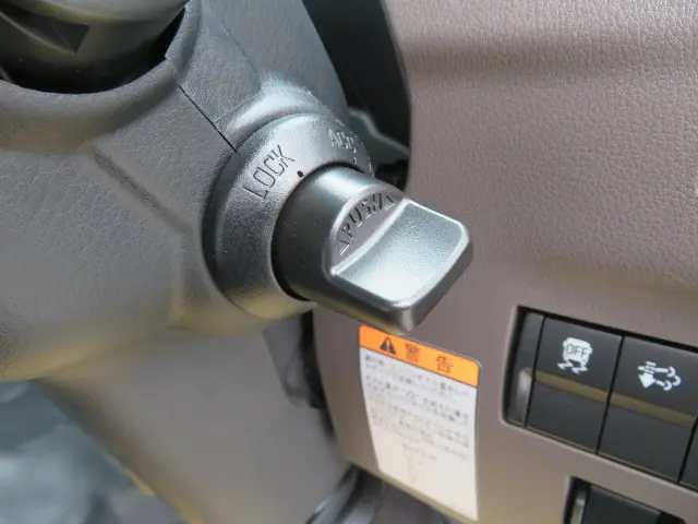 三菱 キャンター 2RG-FBA60(2WD)の写真20