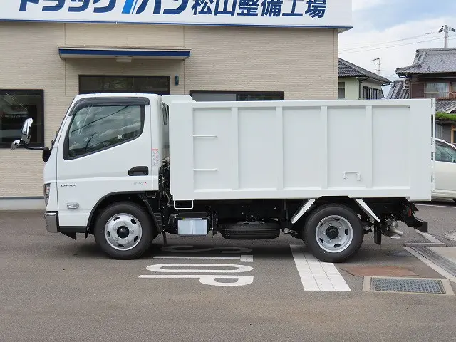 三菱 キャンター 2RG-FBA60(2WD)の写真3
