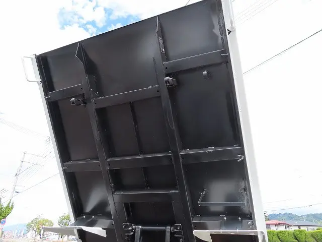 三菱 キャンター 2RG-FBA60(2WD)の写真27
