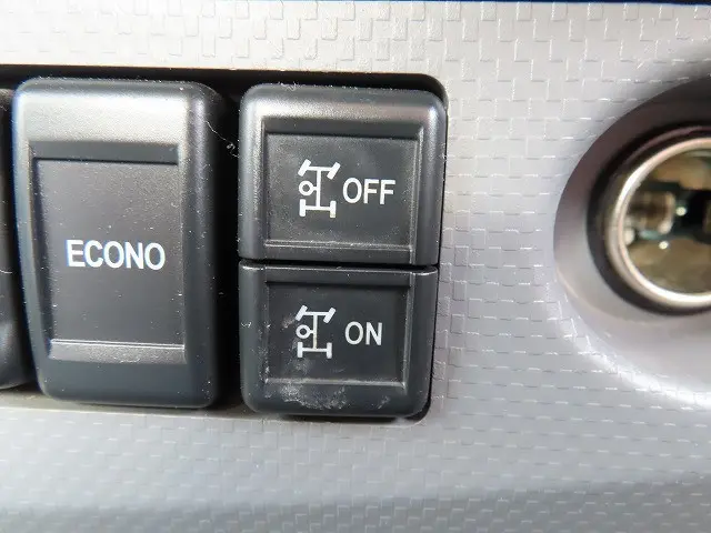 いすゞ エルフ 2PG-NPR88YNの写真15