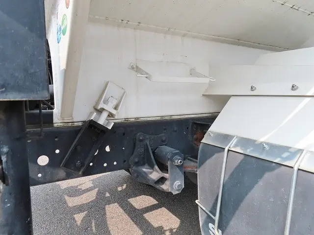 いすゞ エルフ 2PG-NPR88YNの写真45