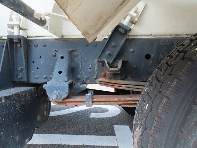 いすゞ エルフ 2PG-NPR88YNの写真48