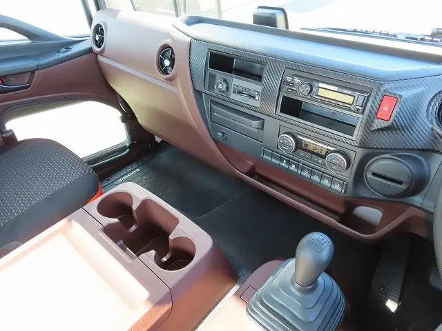 日野 レンジャー 2KG-FD2ABA(2WD)の写真13