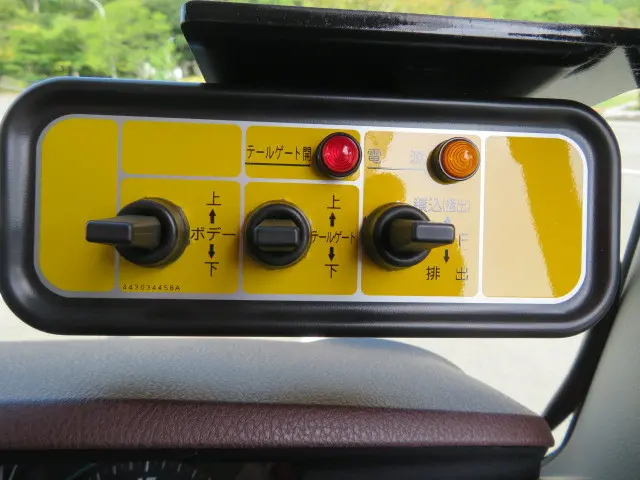 日野 レンジャー 2KG-FD2ABA(2WD)の写真20