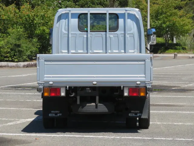 いすゞ エルフ TKG-NJR85A(2WD)の写真7