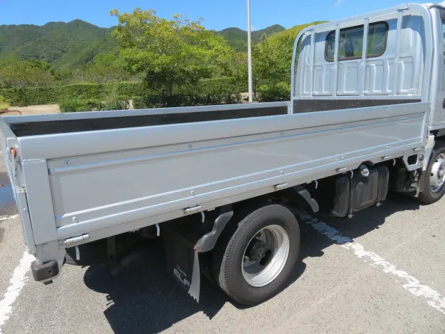 いすゞ エルフ TKG-NJR85A(2WD)の写真31